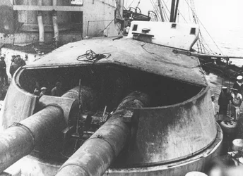 ユトランド半島でのHMSライオンのQタレットの損傷