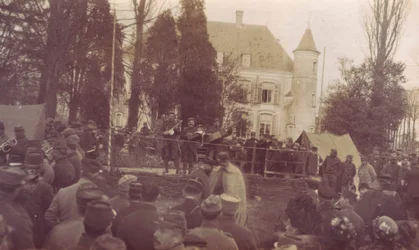 第94R.I.の兵士によるショー - 1915年