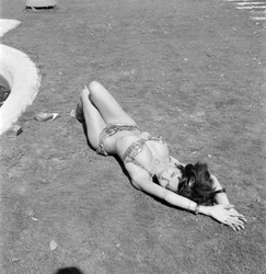 女優ラヤ・ラキ、ヴェニスのリドにて - 1961年