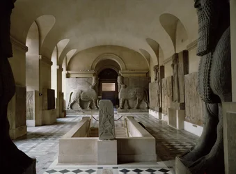 パリのルーヴル美術館「アッシリアの間」（写真