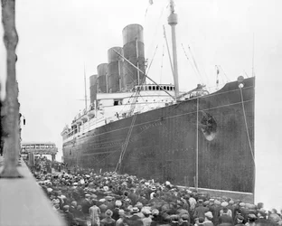 イギリス：SS「Lusitania」、リバプール、1908年頃