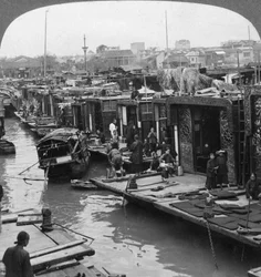 フラワーボートの通り、カントン、中国、1900年。