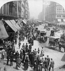 1896年、米国イリノイ州シカゴのストリートシーン。