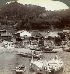 内陸海の大畑の漁村、棚田を北に眺める、1904