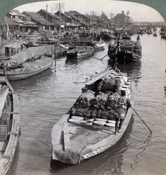 日本橋から西へ、東京の中心部に向かって、1904年