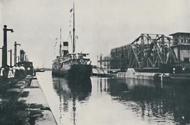 1916年のパナマ運河の開通