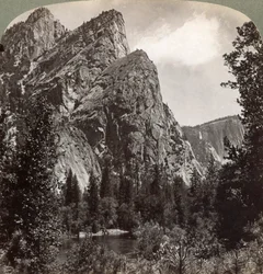 スリーブラザーズ、ヨセミテバレー、カリフォルニア州、アメリカ、1902