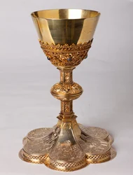 聖杯。金細工、ジュエリー。16世紀のオリジナルの19世紀のコピー。