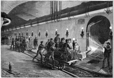 1872年のパリの下水道を巡る旅。