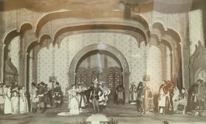 Alexandre Nikolaievitch Ostrovski (1823-1926) による劇場作品「le Faux Dmitri」のシーン。 マリー・デ・モスコウ劇場。 写真家、Annees 1870年。国立中央A.バフルシン劇場博物館、モスクワ エールの戯曲「偽ドミトリー」の一場面
