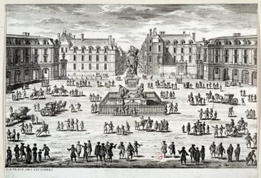 1686年にマレシャル・ド・ラ・フォイヤードが掲げたルイ14世の像があるパリのヴィクトワール広場の風景。17世紀のパリのエングレーヴィング、カルナヴァレ美術館