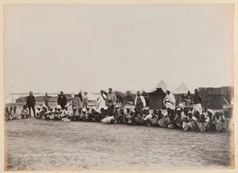 Group of Natives、Ordnance Store、Suakin、1884年頃