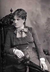 Mme Alix-Marie PASCA (1836-1906) - フランスのコメディアン、アリクス・パスカ（1835-1914）の肖像。19世紀後半の写真。
