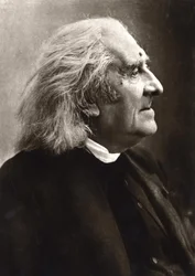 ハンガリーの作曲家・ピアニスト、フランツ・リスト（1811-1886）の肖像。