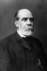 フランスの作家、ヘクトル・マロ（1830-1907）の肖像。