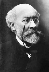 フランスの小説家・劇作家であるオクターヴ・フィーユ（1821-1890）の肖像。