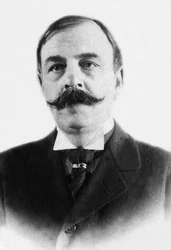 フランスの作家小説家、オクターブ・ミルボー（1848-1917）の肖像。