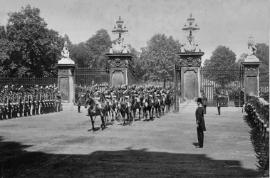 1897年6月22日、ヴィクトリア女王のダイヤモンド・ジュビリー・プロセッション（モノクロ写真