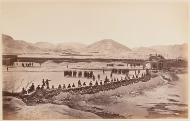 1879年12月、シャープール・カントンメントのレーガーとアバチス（モノクロ写真