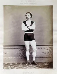 体操選手のジュール・レオタードは、1867年10月、パリの "the Centaure "に登場しました。