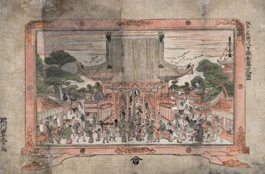 大きな寺院に入る人々。外には屋台が並ぶ。足付き額縁に入った絵の版画、1770年頃。歌川豊春（1735-1814）日本の浮世絵師。群衆 宗教 礼拝