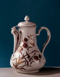 18世紀のヴェネツィア派の磁器製ポット、パリ、装飾芸術