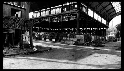 1971年8月、パリの中央市場の解体（モノクロ写真