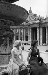 ローマの外国人、1960年頃（ゼラチンシルバープリント）