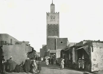 1895年、チュニジアのチュニスの通り。