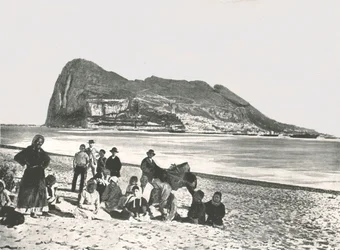 海からの岩の眺め、ジブラルタル、1895年。