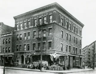 767 East 152nd Street、1915年12月7日