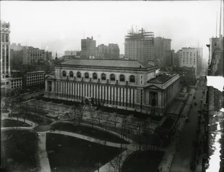 ニューヨーク公共図書館とブライアントパーク、c.1910-21