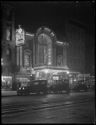 1917年1月6日、ニューヨーク市のエイスアベニューにある理想的な劇場