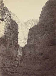 Limestone Walls, Kanab Wash, Colorado River, 1872年。