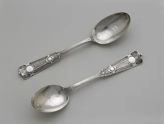 小さじのペア、c。 1860-1871（シルバー）