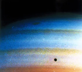 ボイジャー1号が撮影した土星の雲のパターン