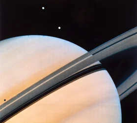 土星とその環
