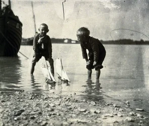 浜辺の風景、二人の少年の肖像、1900年頃～1905年頃