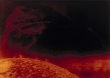 スカイラブから撮影されたヘリウム3光による太陽フレア