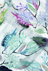 繊細で絵画的な花々